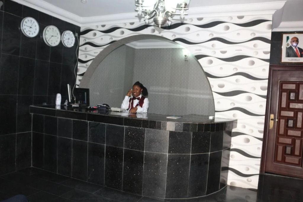 TommsVille Hotels