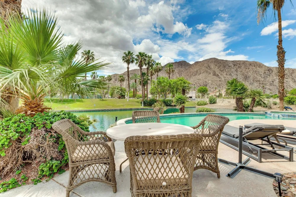 Extended-stay Haven on Lake La Quinta w/ Dock