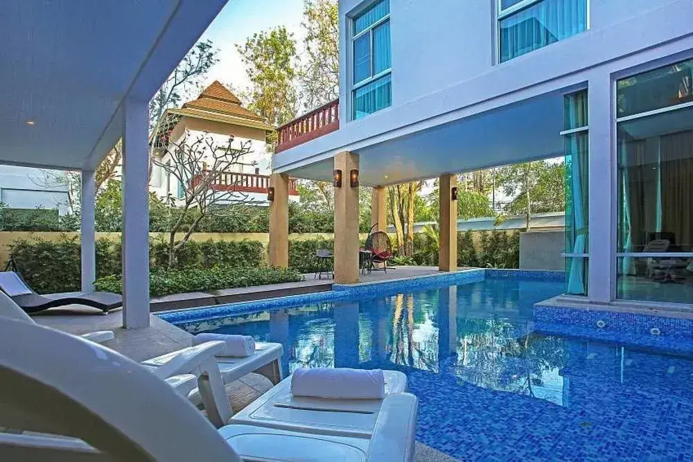 Jomtien Waree 8 6 Bed