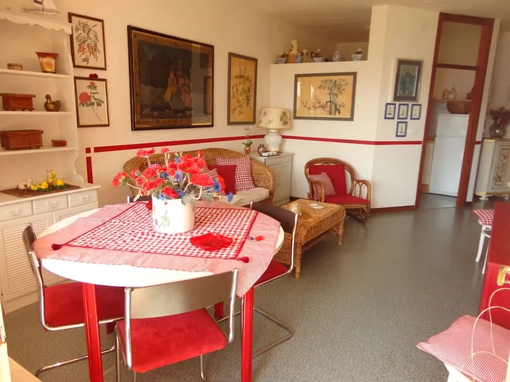 Nice Apartment for 6 People on the sea by Beahost Rentals