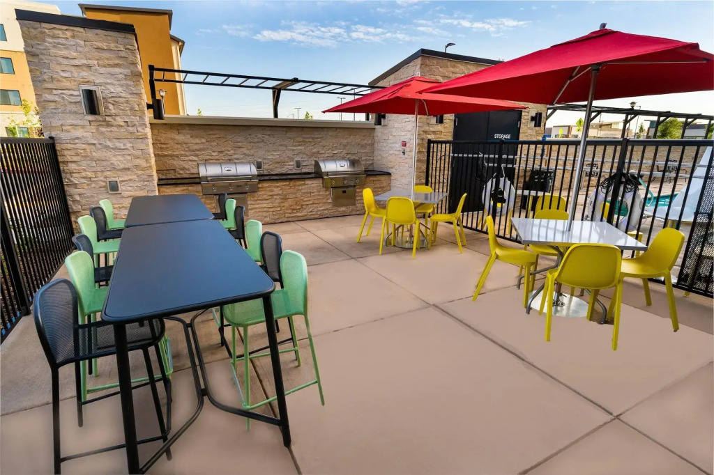 Home2 Suites Bakersfield