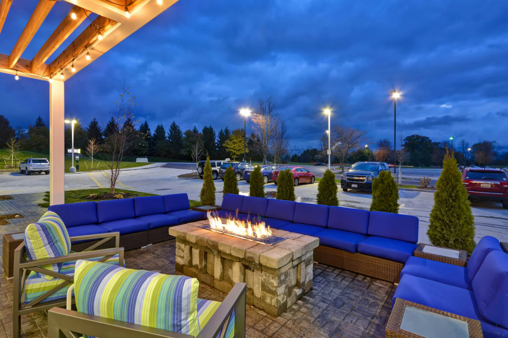 Home2 Suites By Hilton Grand Rapids North
