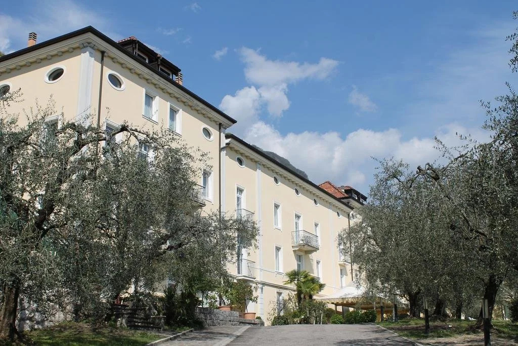 Aparthotel Englovacanze