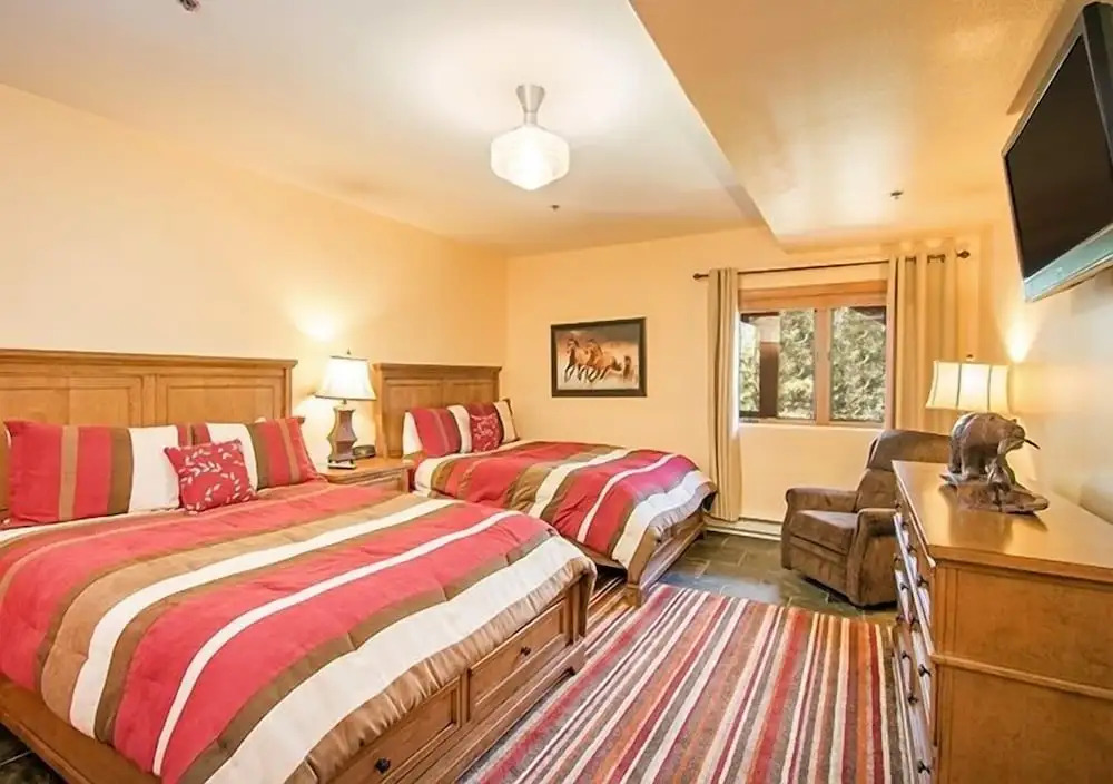Bear Creek Lodge 213 2 Bedroom Condo by Alpine Lodging Telluride
