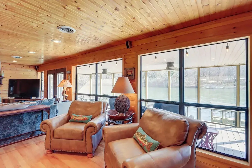 Spacious Cabin w/ Private Dock on White River!