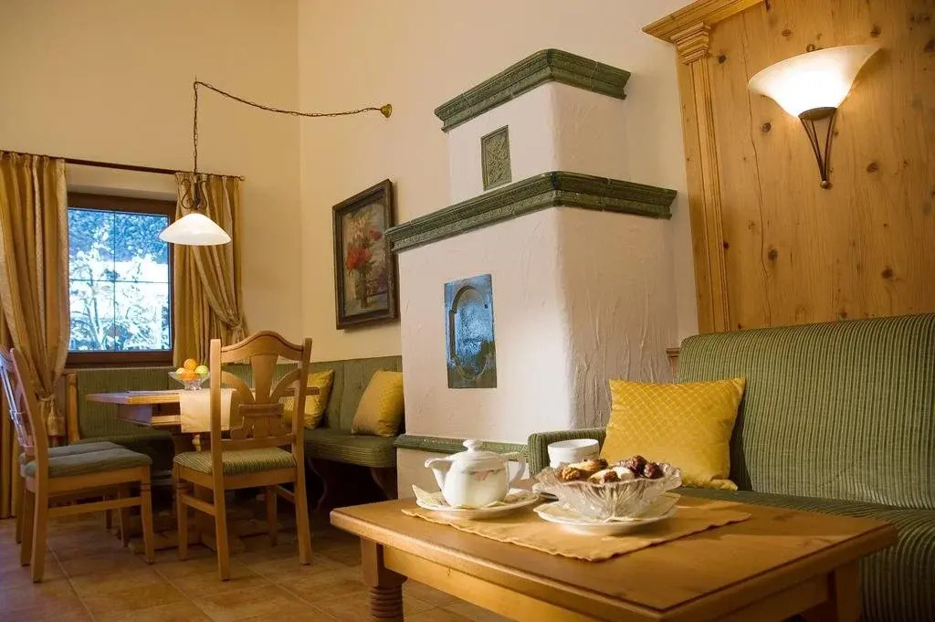 ASTER Boutique Hotel & Chalets