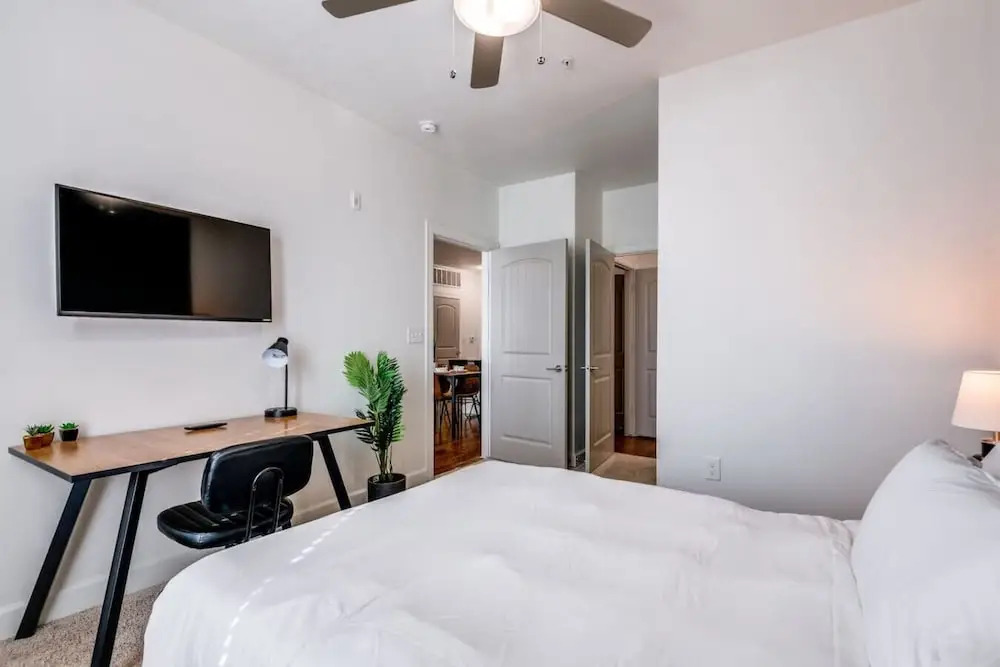 Luxury 2B Near Toyota HQ, The Star, Legacy West