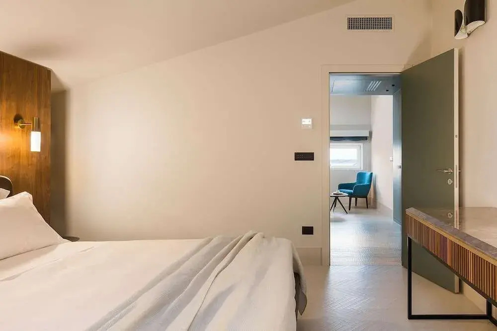 Byssus Suites