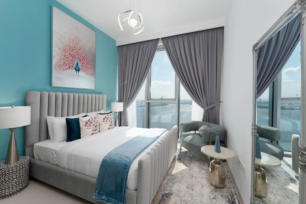 Maison Privee - Trendy Apt on the Creek with Superb Dubai Skyline Vw