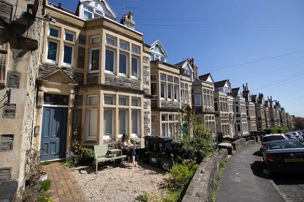 Bright & Beautiful Studio Flat in Bristol