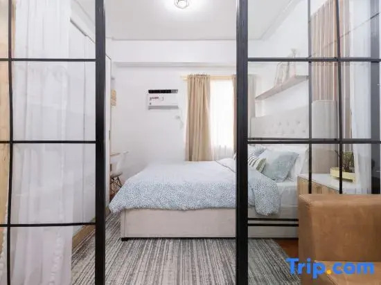 Scandinavian 1BR Condo w/ Free Parking – Trees Residences, Fairview Quezon City