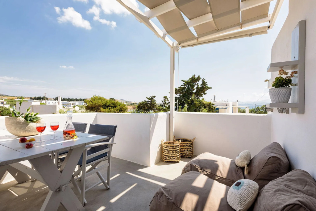 Blue Waves Suites Apartments Paros