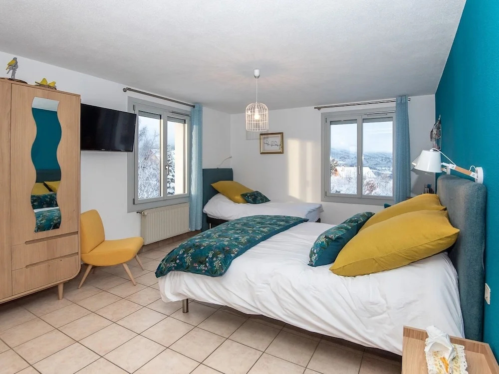"La Combe Fleurie" Appartements & Chambres