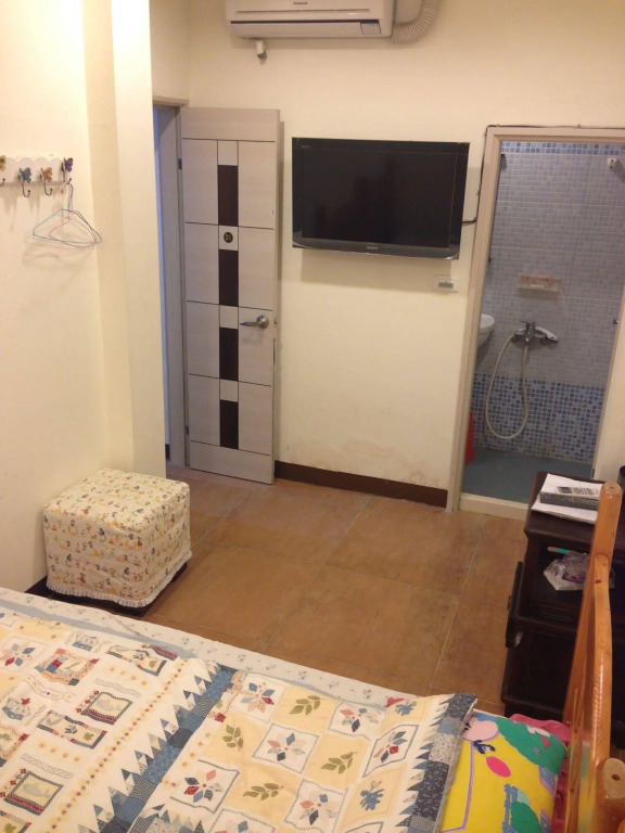 Phd's Guest House I