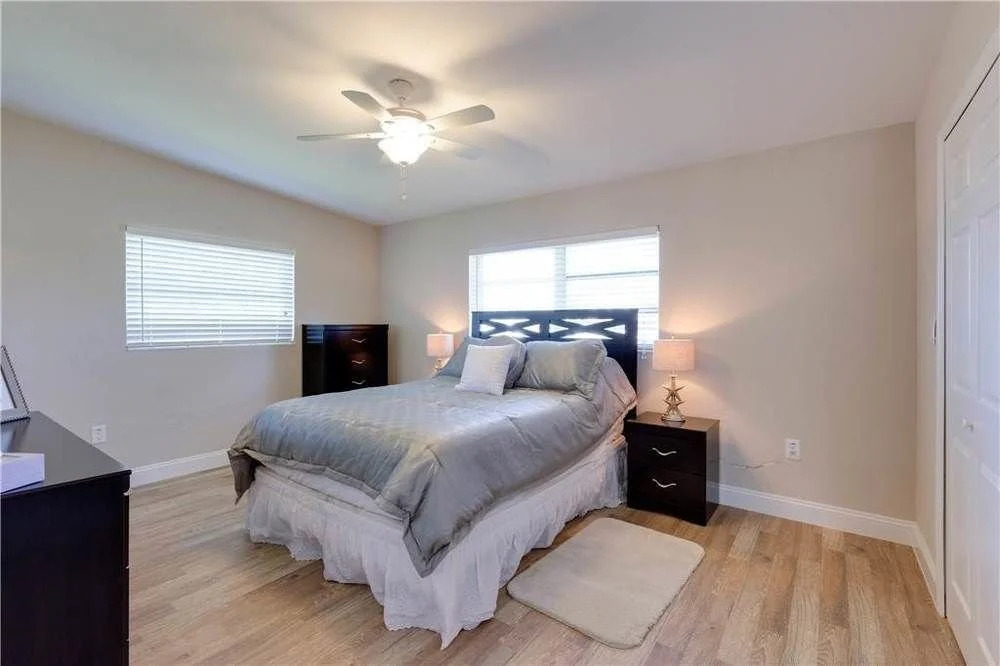 Cutlass Cove Renovated 4Br on Deep Water Canal by RedAwning