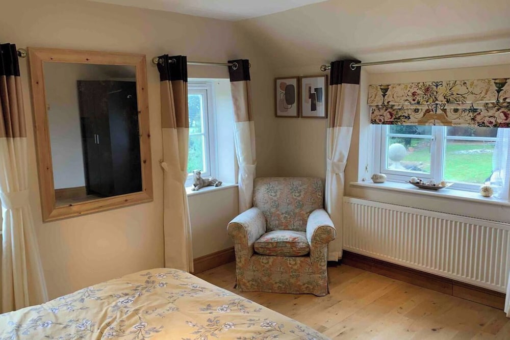 2-Bedroom Cottage with 2 Ensuites - Sleeps 6 Wifi