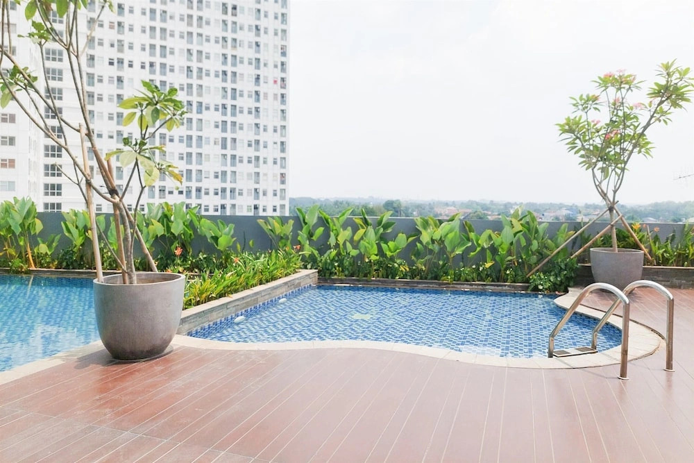 Good Deal Studio At Cisauk Point Apartment