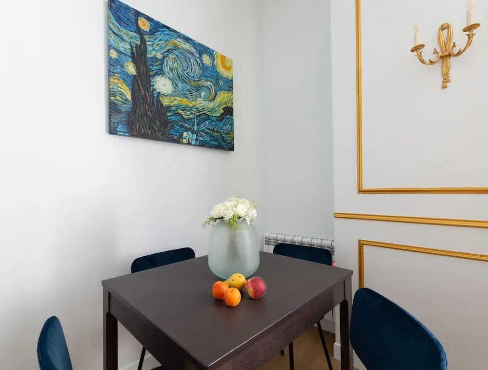 LivinParis - Luxury AC 2 & 3 Bedrooms Le Louvre