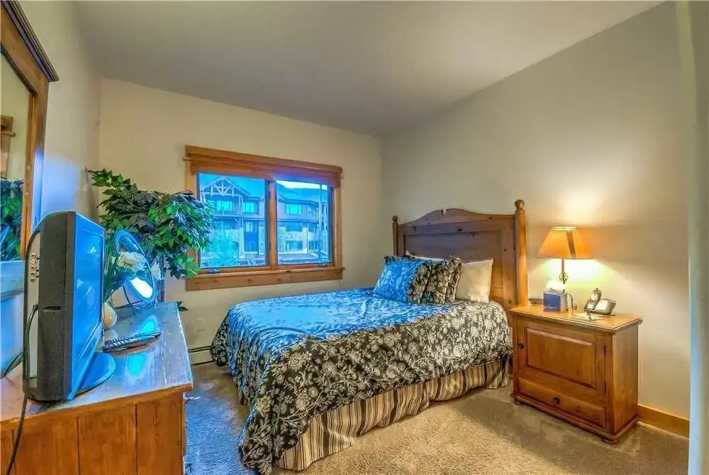 Canyon Creek B 204