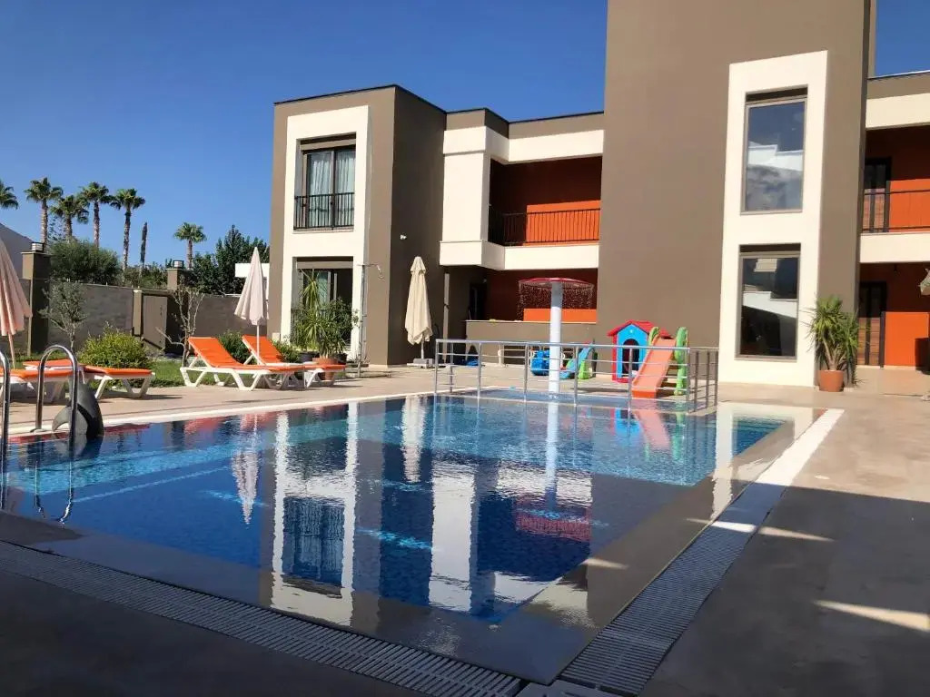 Eva Apart Kemer