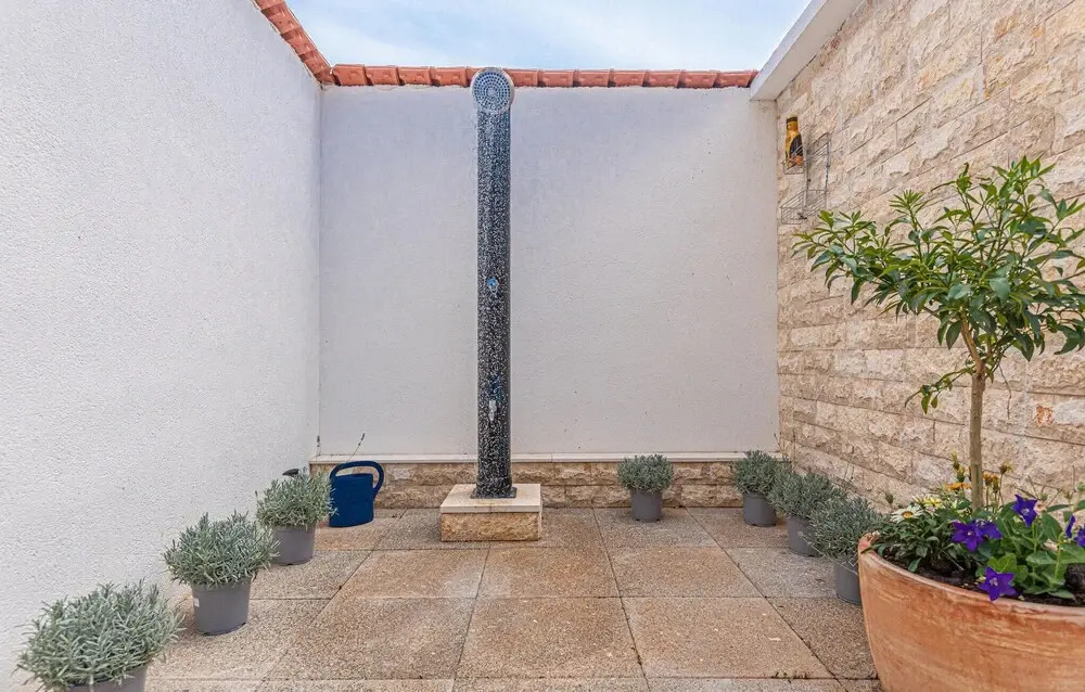 Nice Apartment in Dubrava kod Sibenika With Outdoor Swimming Pool, Wifi and 1 Bedrooms