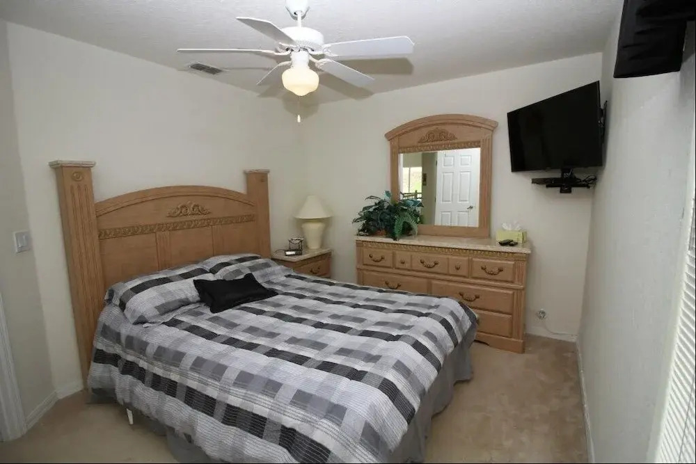 Exotic Nest 5 Bedroom Home by Redawning