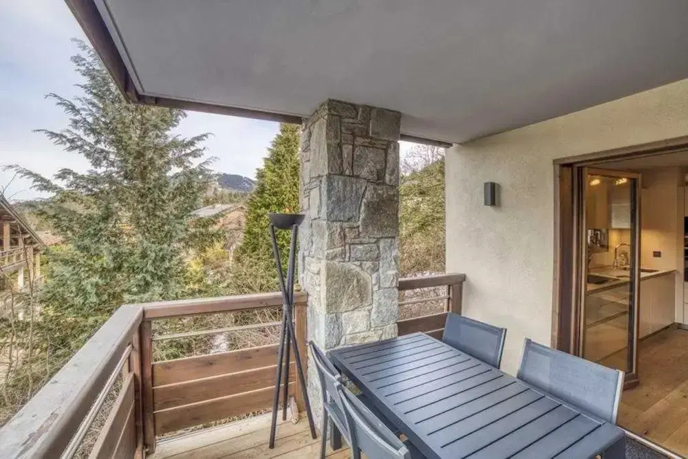 Luxurious 4-room Apartment With Swimming Pool, Gym, spa and Parking