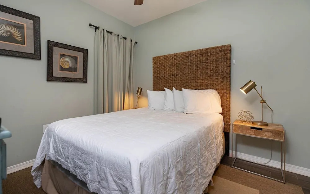 Tidewater 104 1 Bedroom Condo