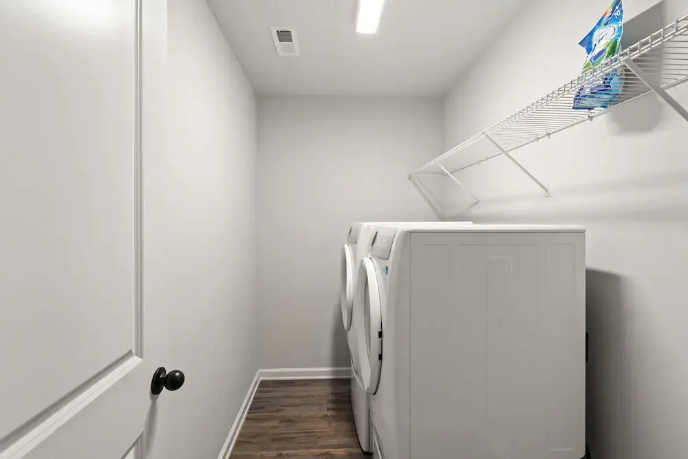 King 3BR Townhouse in Camp North End