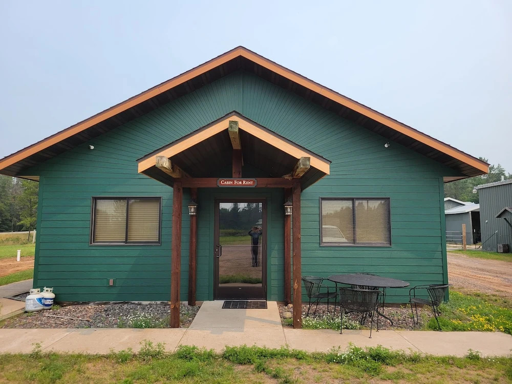 Dog-Friendly The Lodge Home in Quiet Location by RedAwning