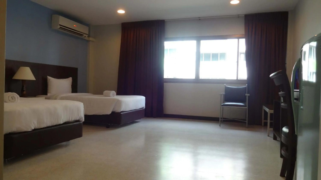 Mango Bedroom Inn