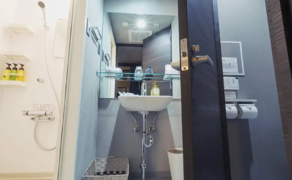 Hotel Plus Hostel TOKYO AKIHABARA