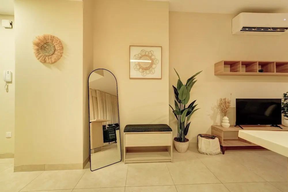 Raha Elite Suites and Villas for Family Only