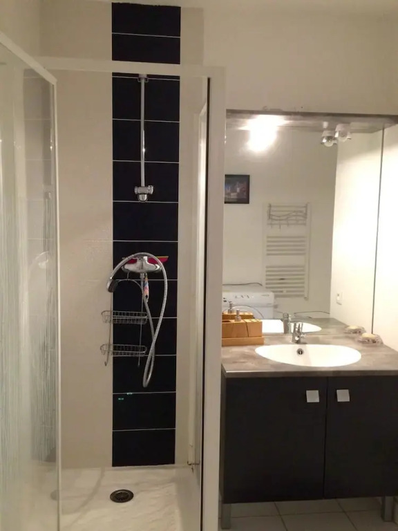 Apartment With One Bedroom In Concarneau, With Wonderful Sea View, Pool Access, Furnished Terrace - 100 M From The Beach