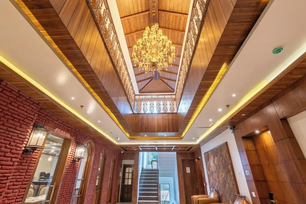 Quality Inn by Lawrence Hotels