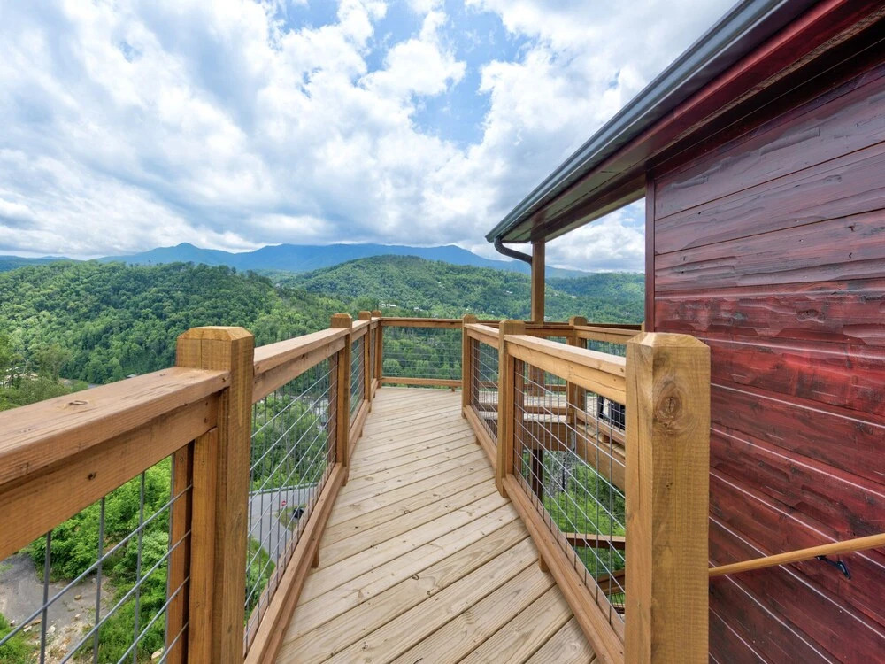 Splashtastic View Lodge by Jackson Mountain Rentals