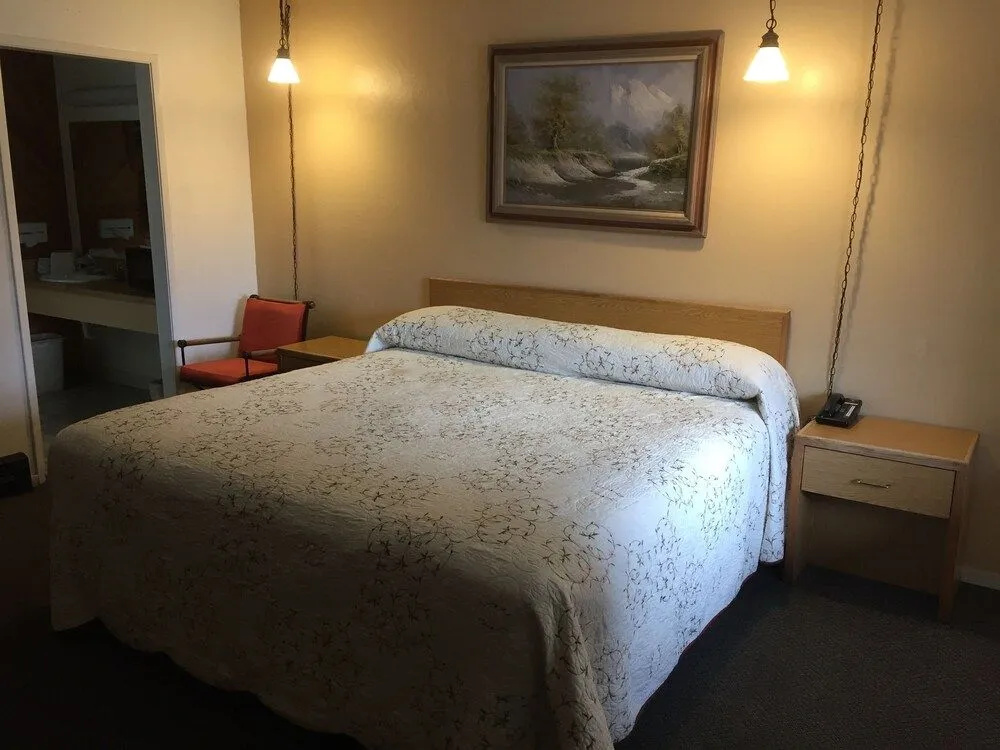Holiday Lodge
