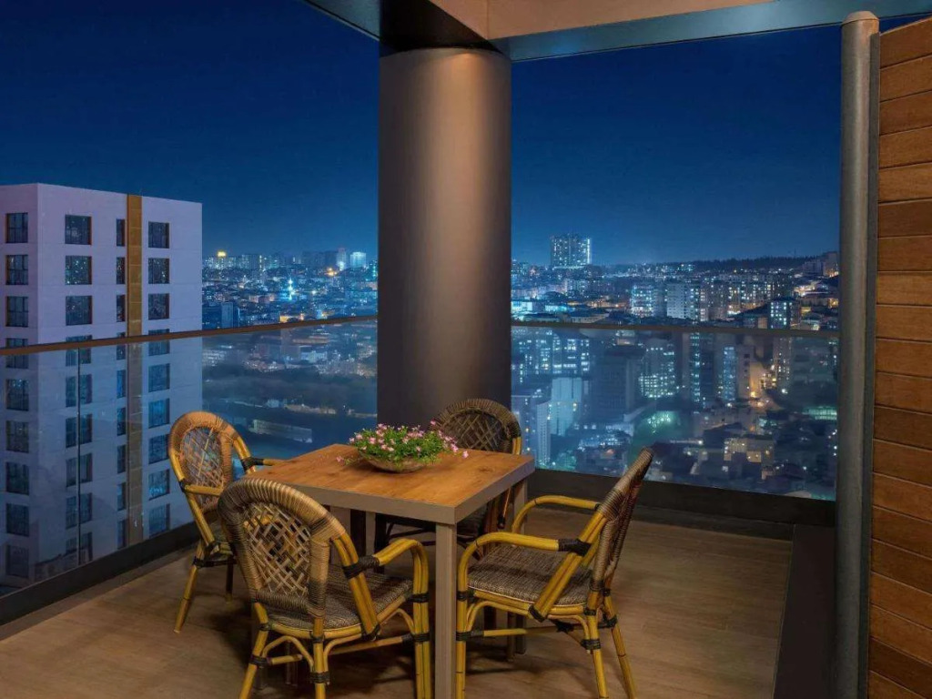 Movenpick Living Istanbul West