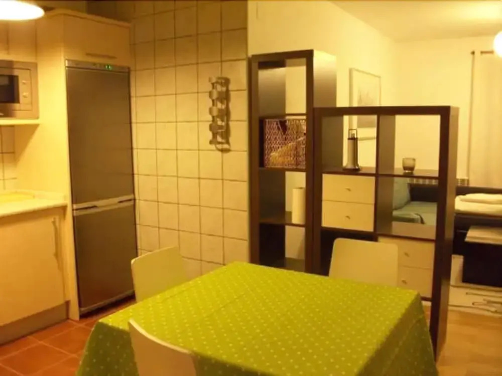 Apartamentos 3000 Escarrilla