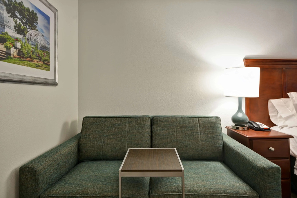 Hampton Inn Detroit Northville