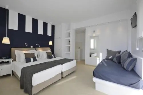 Romantica Suites
