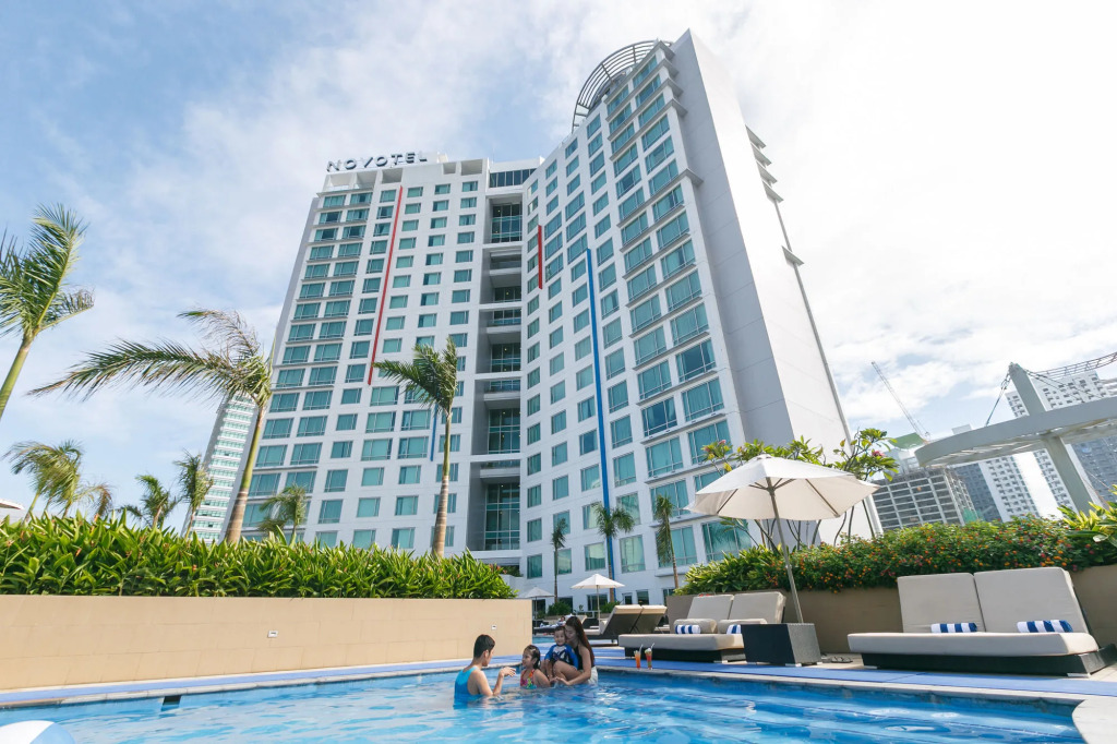 Novotel Manila Araneta City Hotel