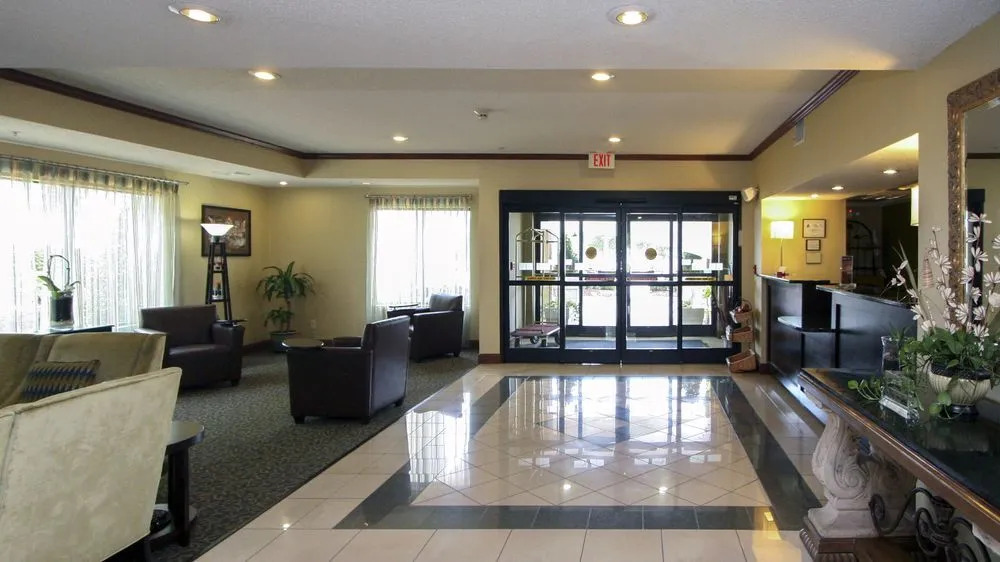 Holiday Inn Express SHELBY @ HWY 74