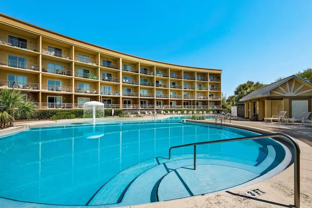 Beach Resort 316