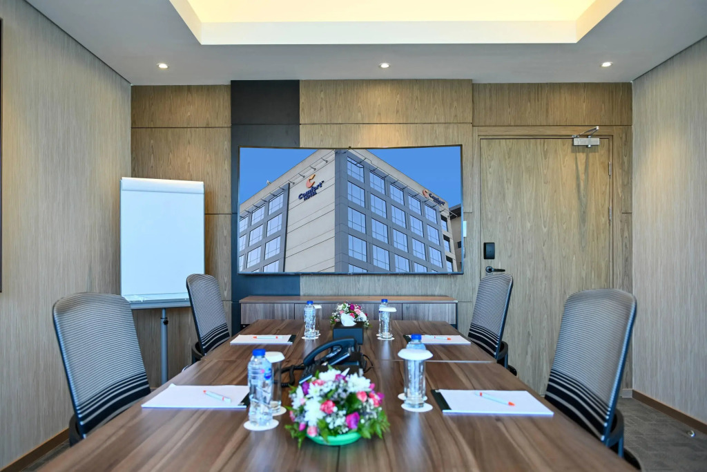 Comfort Hotel Jeddah King Road