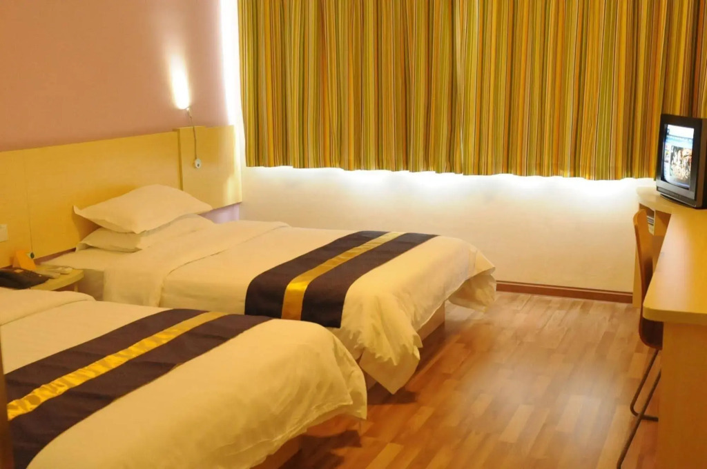 Yuanman Hotel Huizhou Yongwang Plaza