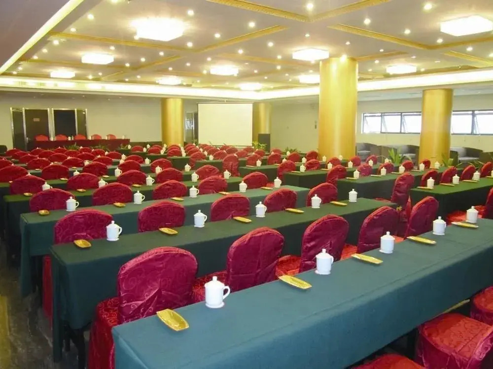 Xuzhou Zhonghui International Conference Center Hotel
