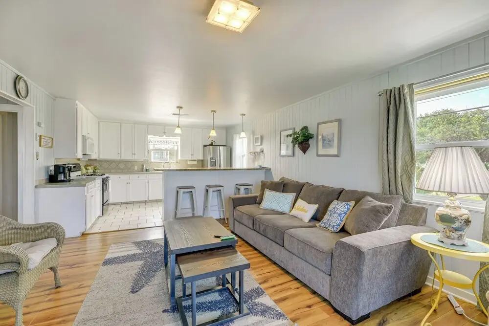 2 Blocks to Bay: Misty Harbor Rockport Home