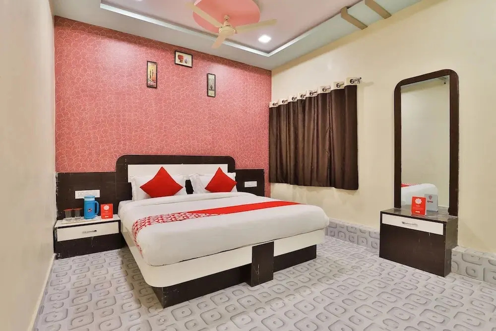 Hotel Rolex By OYO Rooms