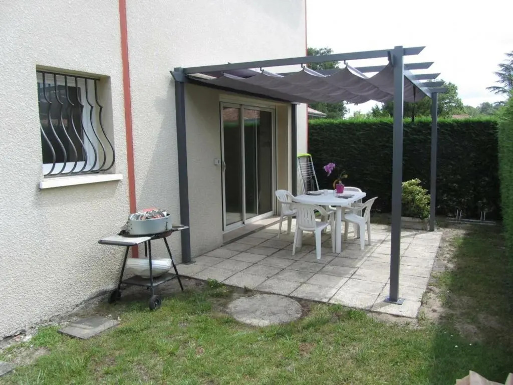 Gîte Saint-Julien-en-Born, 2 pièces, 2 personnes - FR-1-360-298